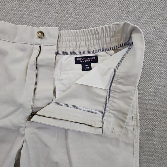 Roundtree Yorke Shorts Size 40 Travel Smart 100% Cotton Khaki Flat Front EZ Care - Picture 11 of 11